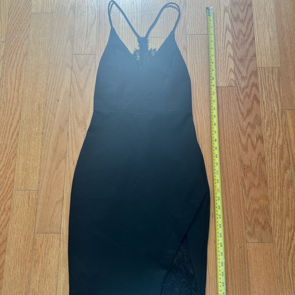 ASTR the Label Black Peeking Lace Bodycon Dress Style #ALD41836 Size Small - Picture 3 of 6